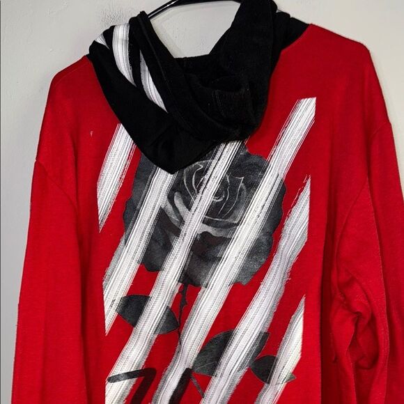 Hype Red Sweatshirt with Bold Stripes - Picture 13 of 13